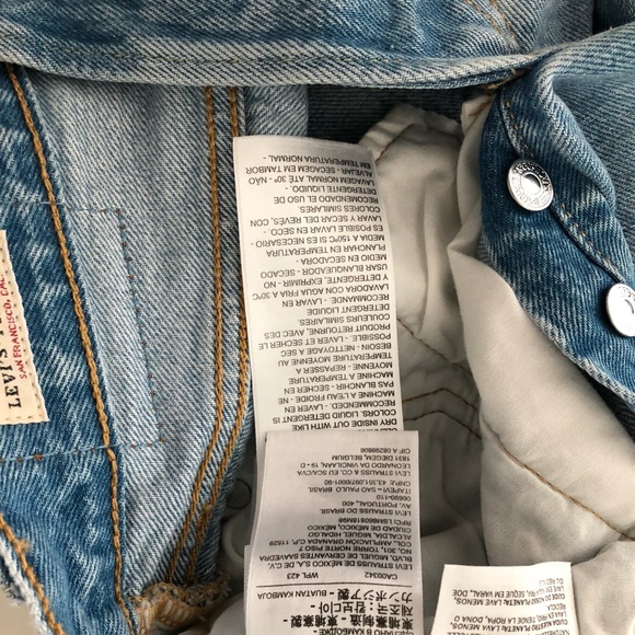 Levi’s Premium Jean Cutoffs - Picture 7 of 10